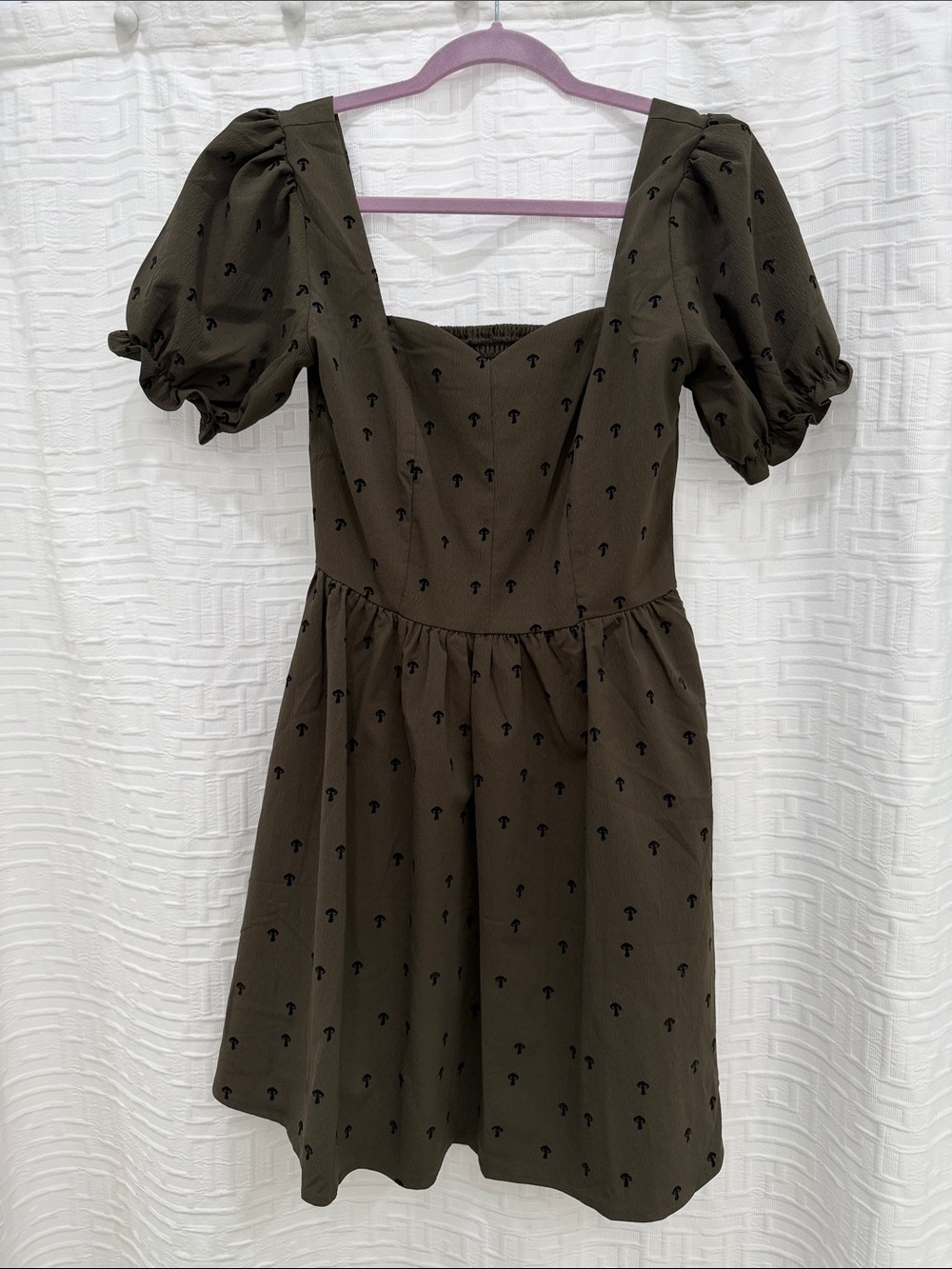 Disturbia Olive Green Puff Sleeve Sweetheart Mini Dress size 4 - Picture 2 of 4